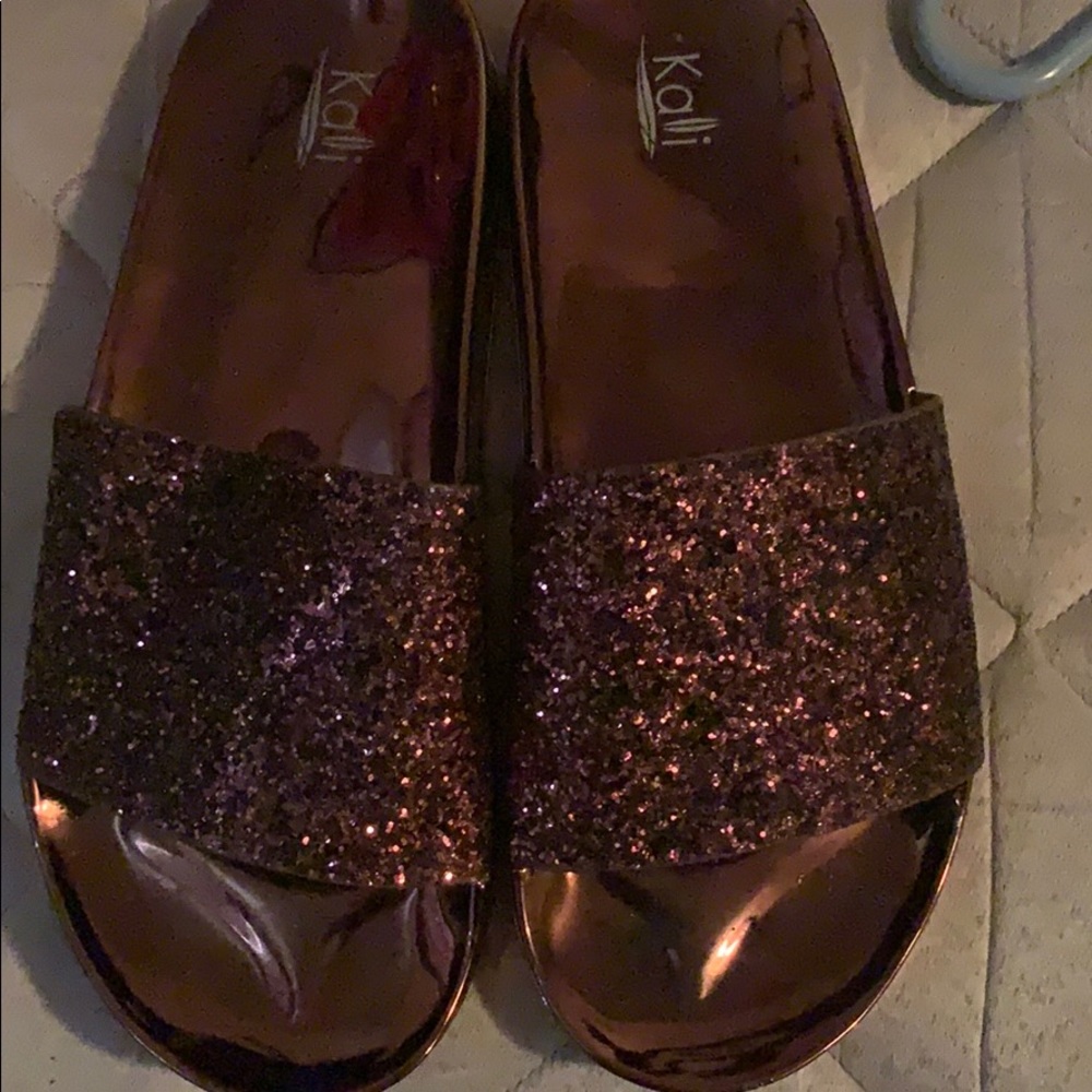Women’s slides